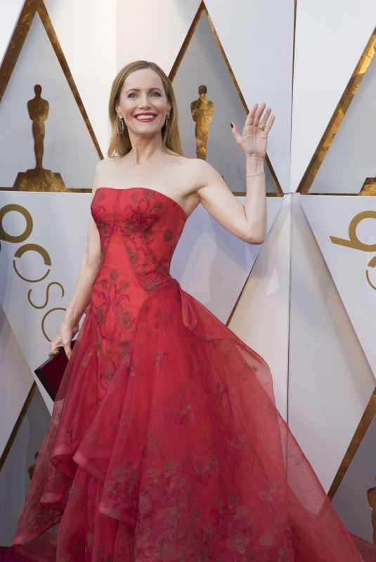 LESLIE MANN at 90th Annual Academy Awards in Hollywood 03/04/2018