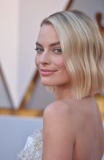 MARGOT ROBBIE at 90th Annual Academy Awards in Hollywood 03/04/2018