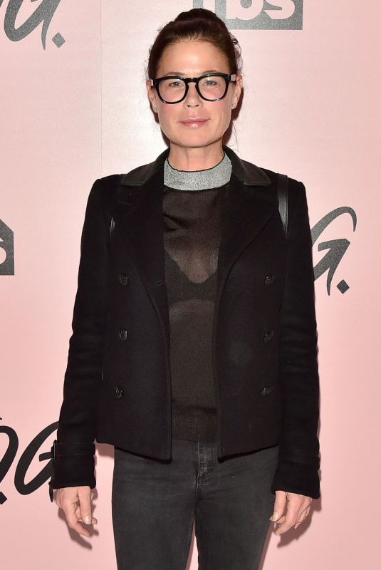 MAURA TIERNEY at The Last O.G. Show Premiere in New York 03/29/2018