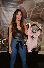 MEGAN FOX at Forever 21 in Glendale 03/23/2018