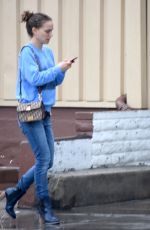 NATALIE PORTMAN in Jeans Out for Coffee in Los Feliz 03/22/2018