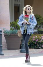 PARIS JACKSON Buys a Bouquet of Red Roses in Malibu 03/18/2018