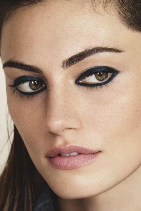 PHOEBE TONKIN for Chanel Beauty x Vogue Australia, April 2018