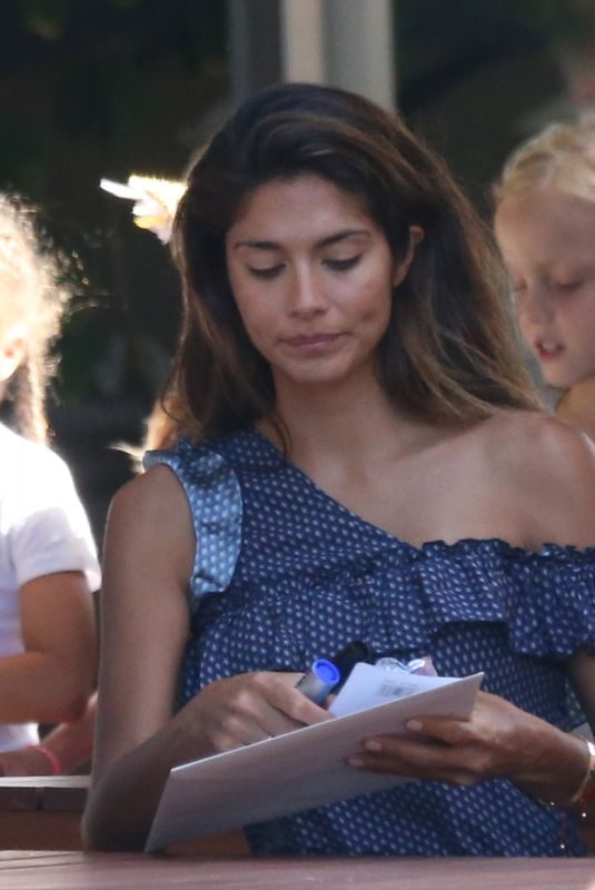 PIA MILLER Shopping at Eq Markets in Moore Park in Sydney 03/24/2018