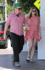 Pregnant KIRSTEN DUNST and Jesse Plemons Out for Lunch at Olive & Thyme in Los Angeles 03/29/2018