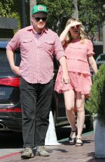 Pregnant KIRSTEN DUNST and Jesse Plemons Out for Lunch at Olive & Thyme in Los Angeles 03/29/2018