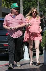 Pregnant KIRSTEN DUNST and Jesse Plemons Out for Lunch at Olive & Thyme in Los Angeles 03/29/2018