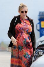Pregnant KIRSTEN DUNST Out Shopping in Los Angeles 03/17/2018