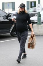 Pregnant KYM JOHNSON Shopping at Bristol Farms in Beverly Hills 03/20/2018