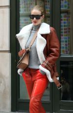 ROSIE HUNTINGTON-WHITELEY Leaves Crosby Hotel in New York 03/27/2018