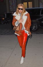 ROSIE HUNTINGTON-WHITELEY Leaves Crosby Hotel in New York 03/27/2018