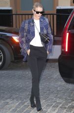 ROSIE HUNTINGTON-WHITELEY Out and About in New York 03/26/2018