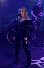 SABRINA CARPENTER Performs on Jimmy Kimmel Live 03/21/2018