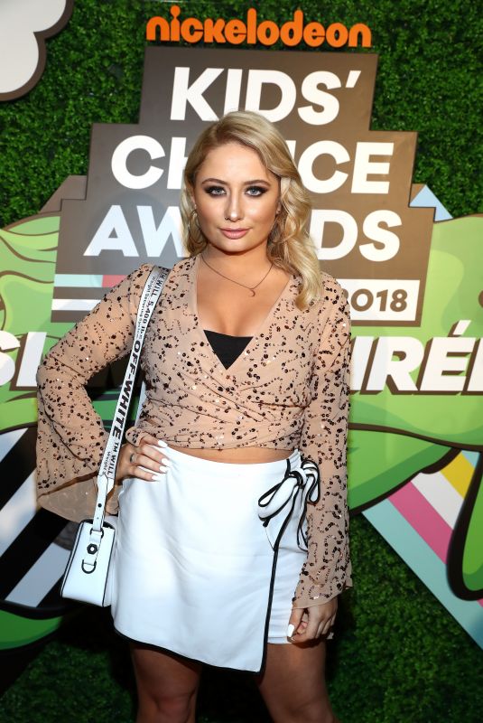SAFFRON BARKER at Nickelodeon Kids’ Choice Awards Slime Soiree in Venice 03/23/2018