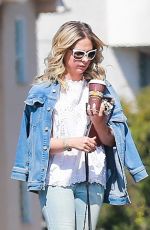 SARAH MICHELLE GELLAR at a Hair Salon in Brentwood 03/28/2018