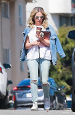 SARAH MICHELLE GELLAR at a Hair Salon in Brentwood 03/28/2018