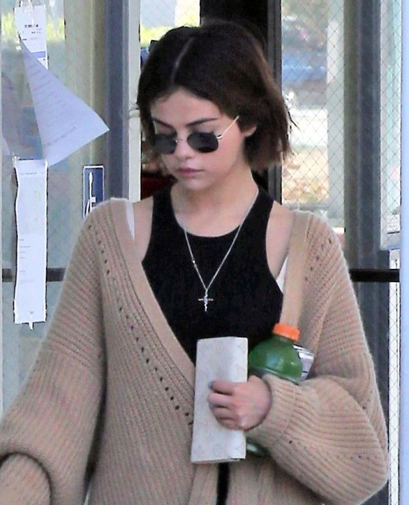 SELENA GOMEZ at a Gas Station in Los Angeles 03/28/2018 – HawtCelebs