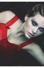 TAYLOR SWIFT in Vogue Magazine, January 2018
