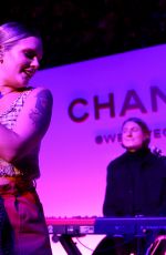 TOVE LO Performs at Chanel Pre-Oscars Event in Los Angeles 02/28/2018