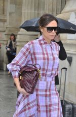 VICTORIA BECKHAM Arrives at Musee Des Arts Decoratifs Museum in Paris 03/28/2018