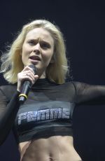 ZARA LARSSON Performs at Lollapalooza Brazil 2018 in Sao Paulo 03/23/2018