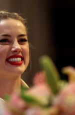 AMBER HEARD Speaks to Associated Press after Meeting with Syrian Refugees 04/05/2018