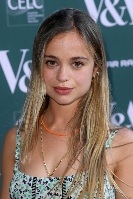 AMELIA WINDSOR at Fashioned for Nature Exhibition VIP Preview in London 04/18/2018