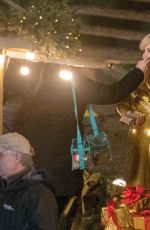 ANNE HATHAWAY and REBEL WILSON on the Set of THe Hustle in London 04/12/2018