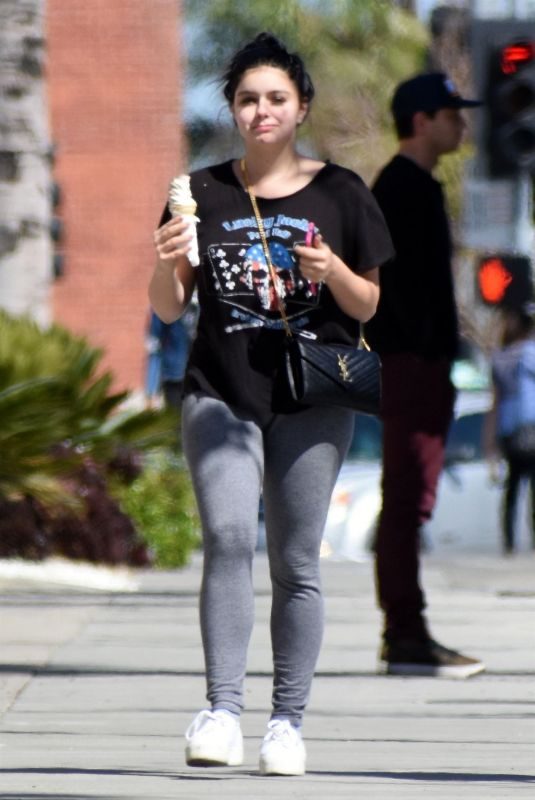 ARIEL WINTER Out in Sherman Oaks 04/18/2018