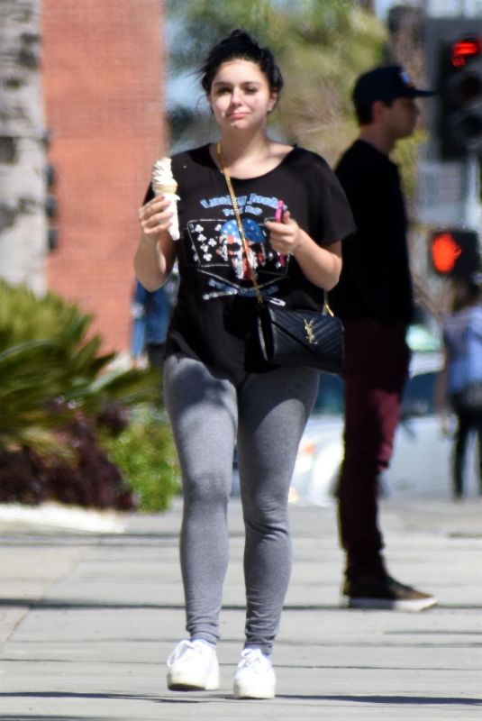ARIEL WINTER Out in Sherman Oaks 04/18/2018