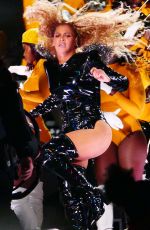 BEYONCE Performs at Coachella Festival 04/21/2018