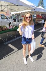 BRADY REITER Shopping at Farmer