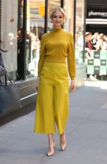 CAITLIN FITZGERALD Leaves Build Series in New York 04/23/2018