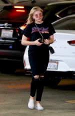 CHLOE MORETZ Shopping Grocery at Whole Foods in Los Angeles 04/12/2018