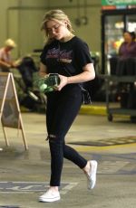 CHLOE MORETZ Shopping Grocery at Whole Foods in Los Angeles 04/12/2018