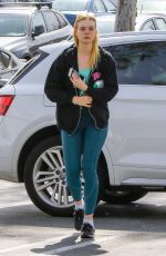ELLE FANNING in Leggings at a Gym Session in Los Angeles 04/06/2018
