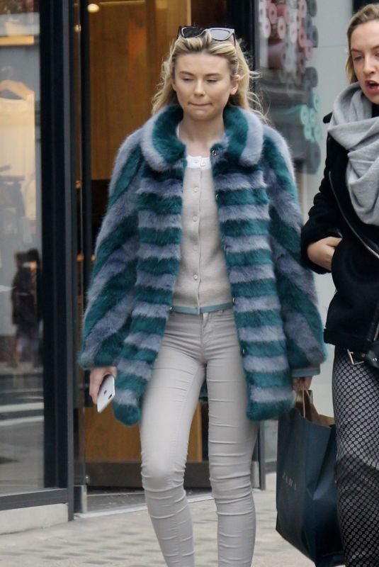 GEORGIA TOFFOLO Out and About in Chelsea 04/04/2018