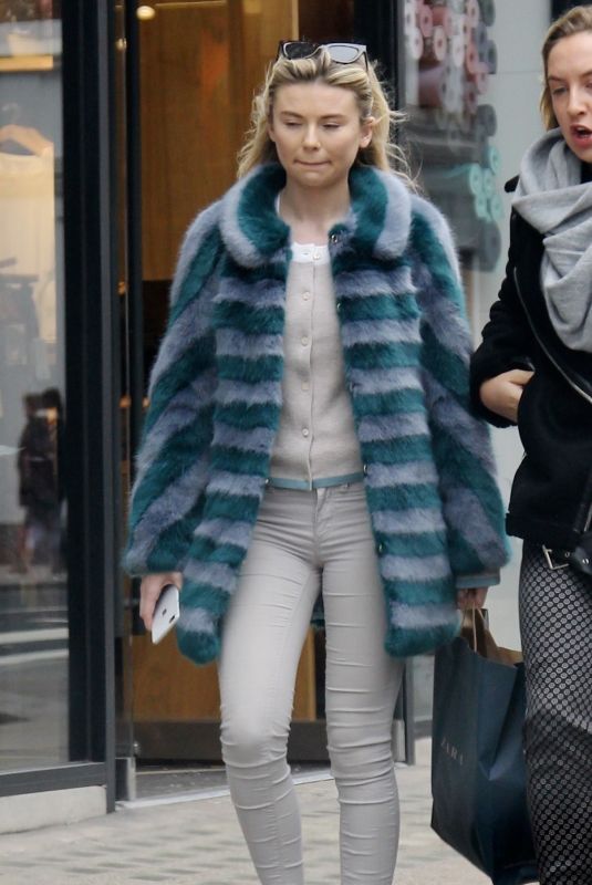 GEORGIA TOFFOLO Out and About in Chelsea 04/04/2018