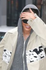 GIGI HADID Arrives at Her Home in New York 04/02/2018