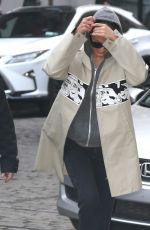 GIGI HADID Arrives at Her Home in New York 04/02/2018