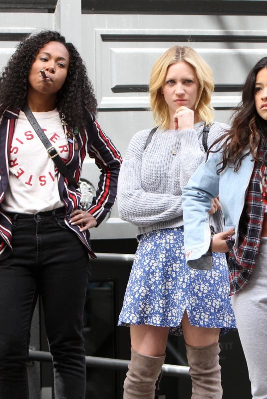 GINA RODRIGUEZ, ROSARIO DAWSON, BRITTANY SNOW and DEWANDA WISE on the Set of Someone Great in New York 04/18/2018