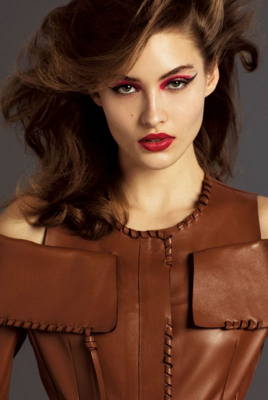 GRACE ELIZABETH for V Magazine, Italy Spring 2018