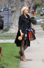 GWEN STEFANI Arrives at Sunday Church Service on Easter in Los Angeles 04/01/2018