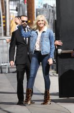 GWEN STEFANI at Jimmy Kimmel Live 04/18/2018
