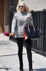 GWEN STEFANI Out and About in Los Angeles 04/03/2018