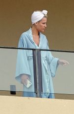 HALSEY on the Balcony on Her Hotel in Maui 04/03/2018 