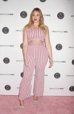 ISKRA LAWRENCE at Beauty Con Festival in New York 04/21/2018