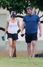 JENNIFER GARNER and Ben Affleck Out in Hawaii 04/02/2018