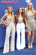 JENNIFER WAYNE, NAOMI COOKE and HANNAH MULHOLLAND at 2018 ACM Awards in Las Vegas 04/15/2018