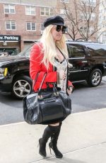 JESSICA SIMPSON Arrives at Her Hotel in New York 04/24/2018